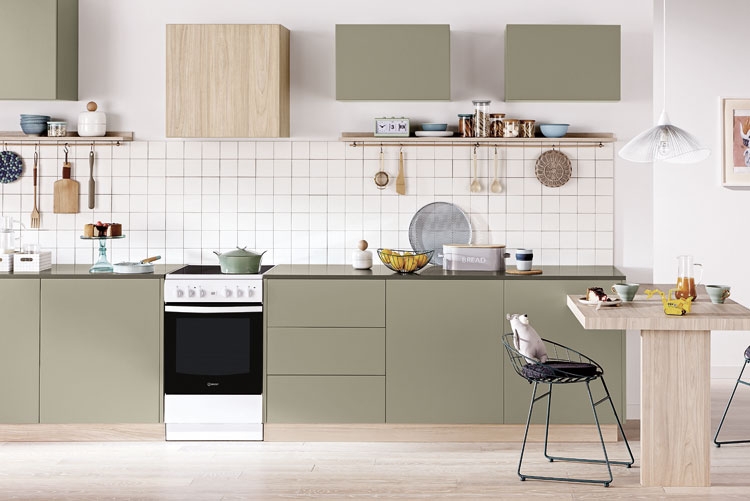 Отдельностоящие плиты Indesit с функцией Push&amp;amp;Go