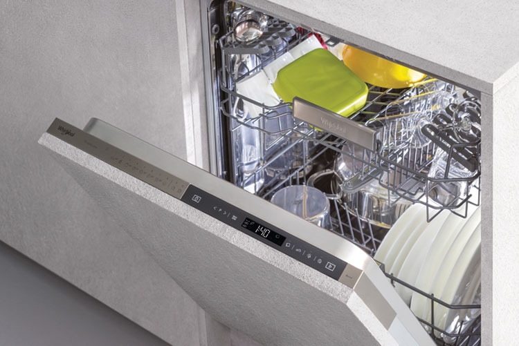 Посудомоечная машина Whirlpool WIF 4O43 DLGT E