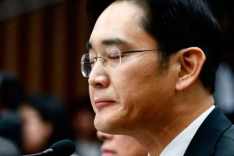 Фактический руководитель Samsung Group Ли Чжэ Ён