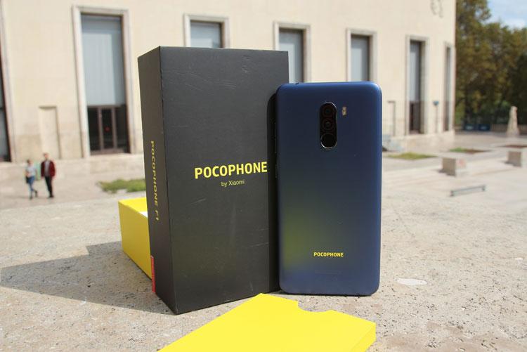 Смартфон Pocophone